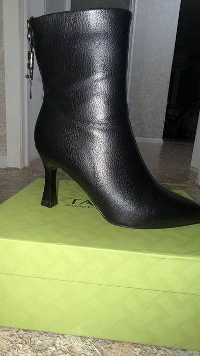 Продам осень обувь