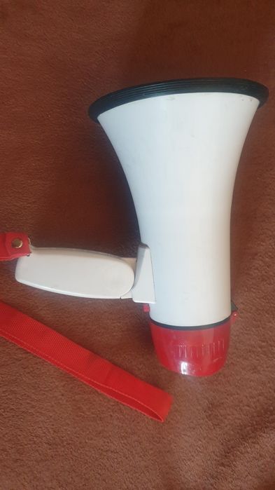 Portavoce-megafon cu baterie standard R14