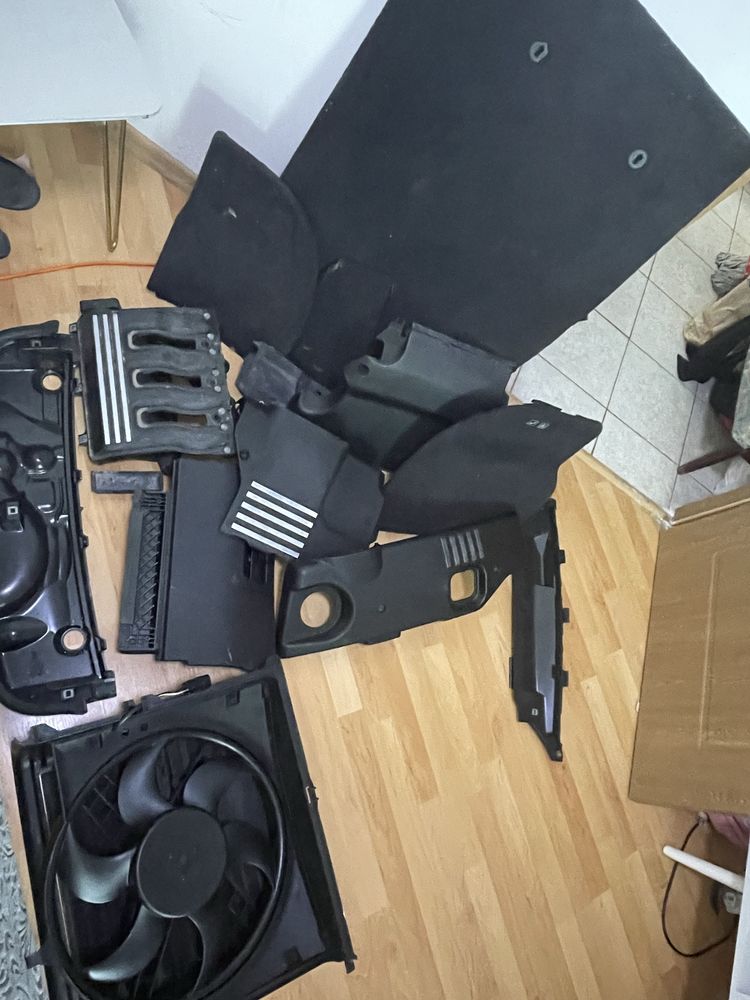 Urgent ! Vand piese