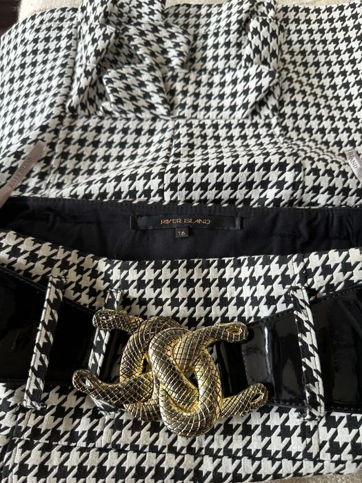 Кокетна и различна пола