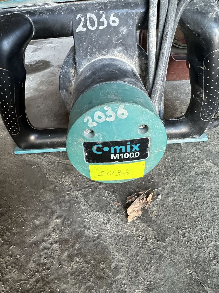 Електрическа бъркалка C mix M1000