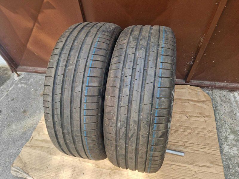 2 Pirelli R19 225/45
летни гуми Runflat 
DOT4819