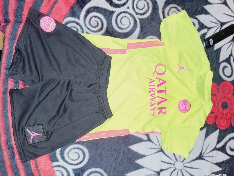 Echipament Fotbal Neymar Jr PSG Deplasare Marimea 176