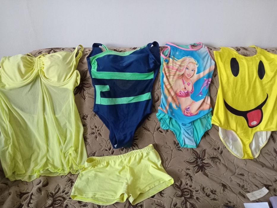 Продам купальники и шорты 38-46 размеры новые и б/у