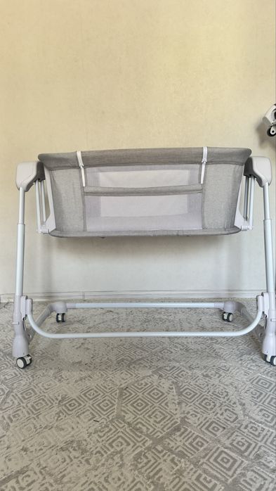 Продам манеж