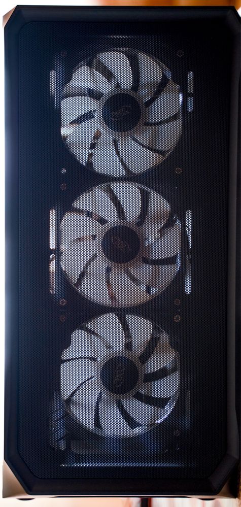 Гейминг/Работен Компютър Ryzen 5 5600X, AMD RX 6800, 32GB RAM, M.2 SSD