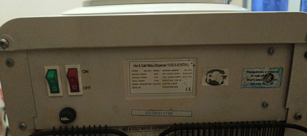 Suv uchun kuler issiq suv