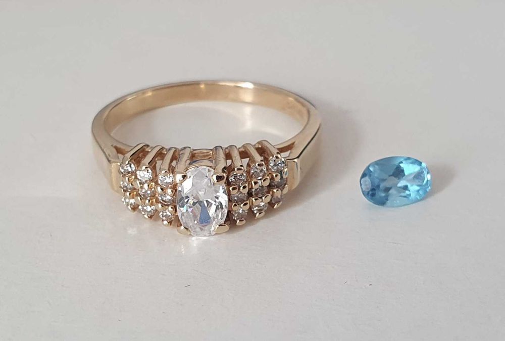 Златен пръстен с 18 естествени диаманти , Made in USA , Подарък сапфир