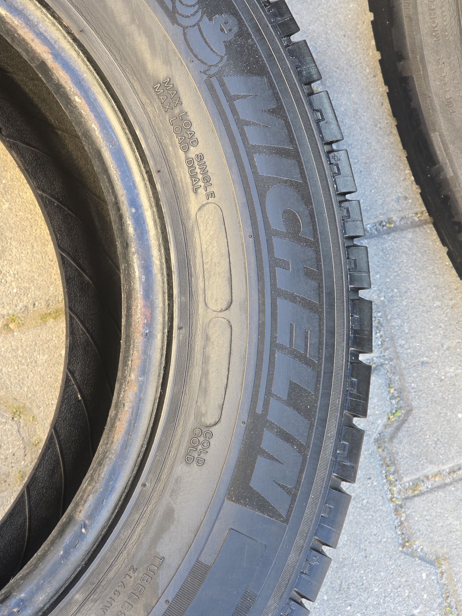 235 65 16c Michelin