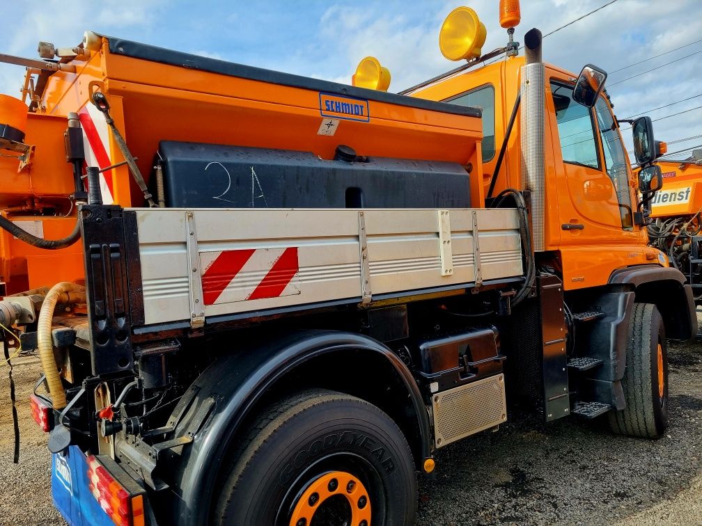 Unimog u300 u400 u500