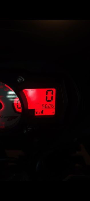 suzuki gsx 650 r 5626km