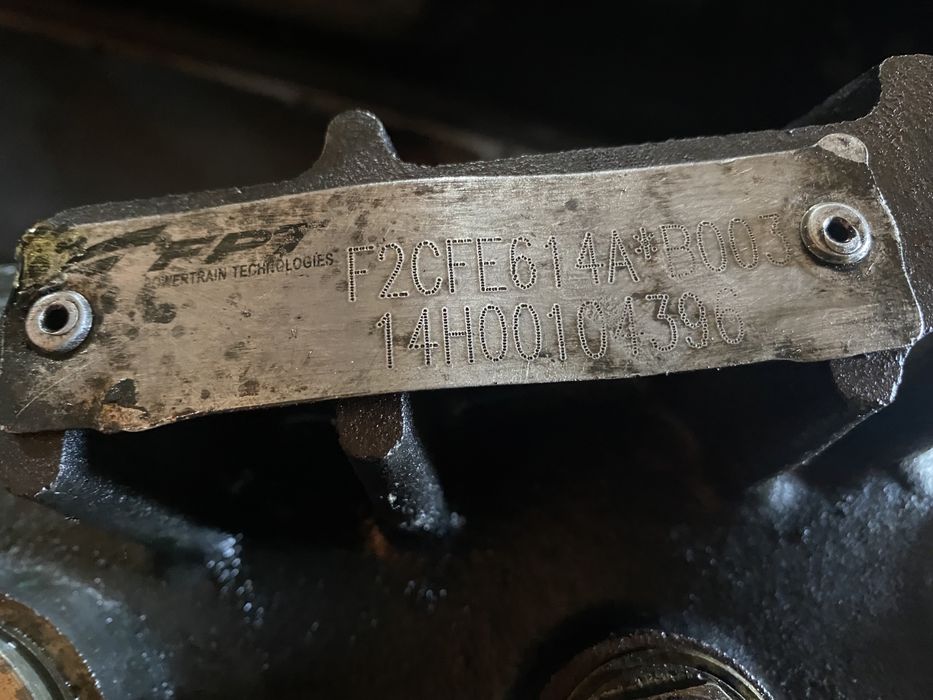 piese second, motor, punte fata, tractor New Holland T8.435 - 435cp