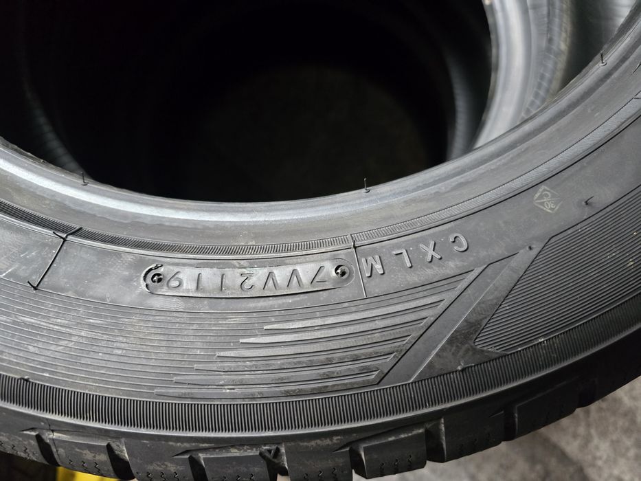 Toyo 215/55 R17 98W MS iarnă NOI