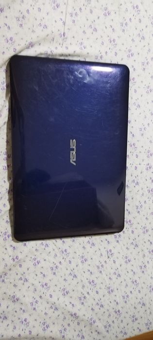 Vand laptop asus R556l cu procesor i3-4010U
Nvidia GeForce 820M