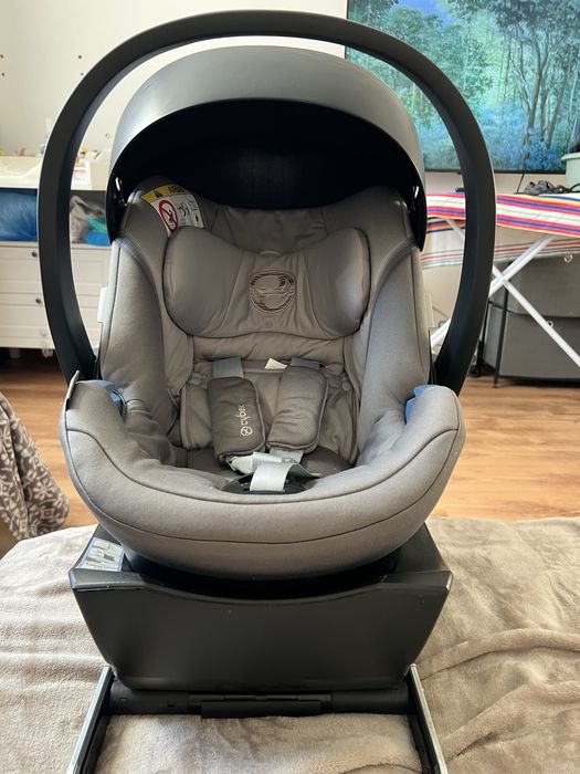 Vand scoica Cybex Aton 5 si baza isofix