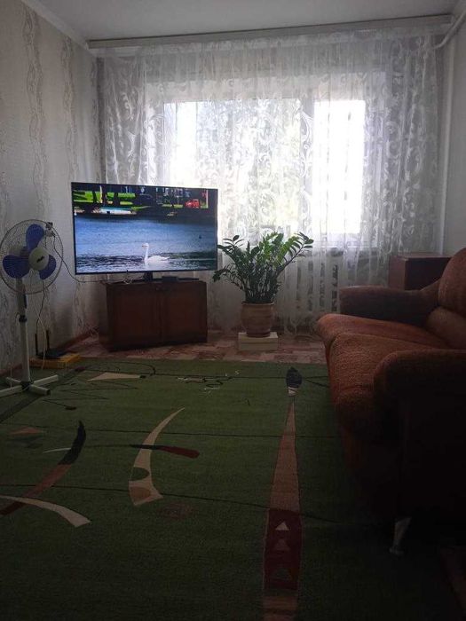 Двухкомнатная 7 мкрн улучшенной планировки