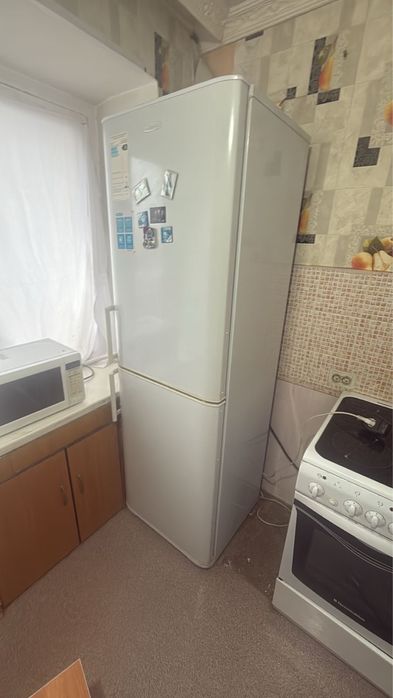 Продам холодильник