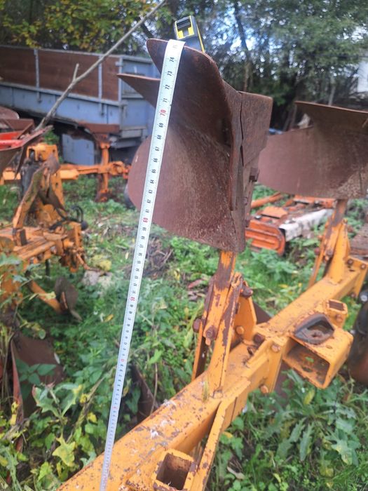 Pluguri Huard TR65T, TR75T cu 2,3,4 brazde