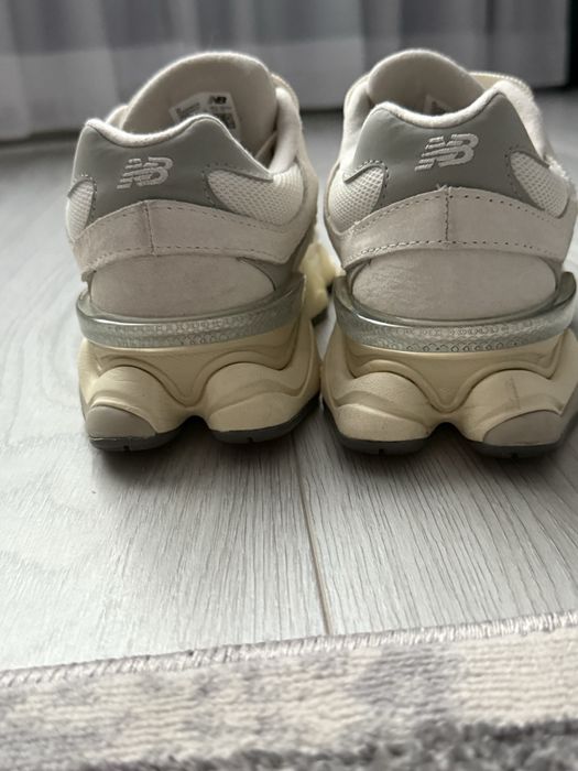 Маратонки new balance