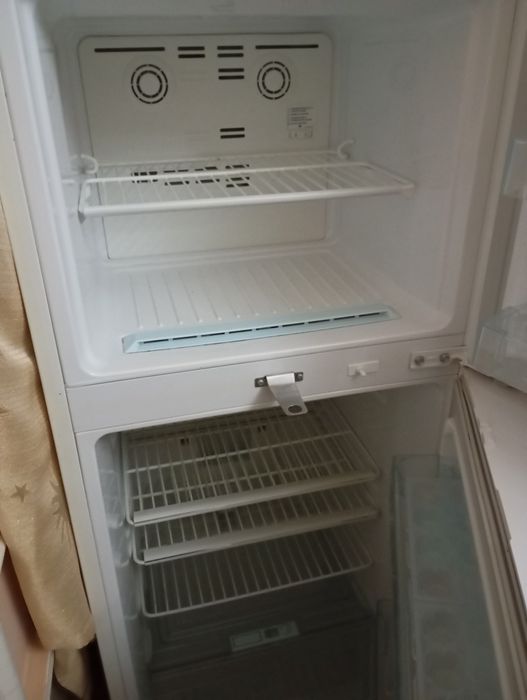 Холодильник елжи