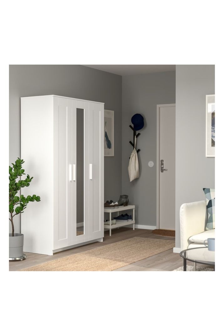 Распашной шкаф IKEA