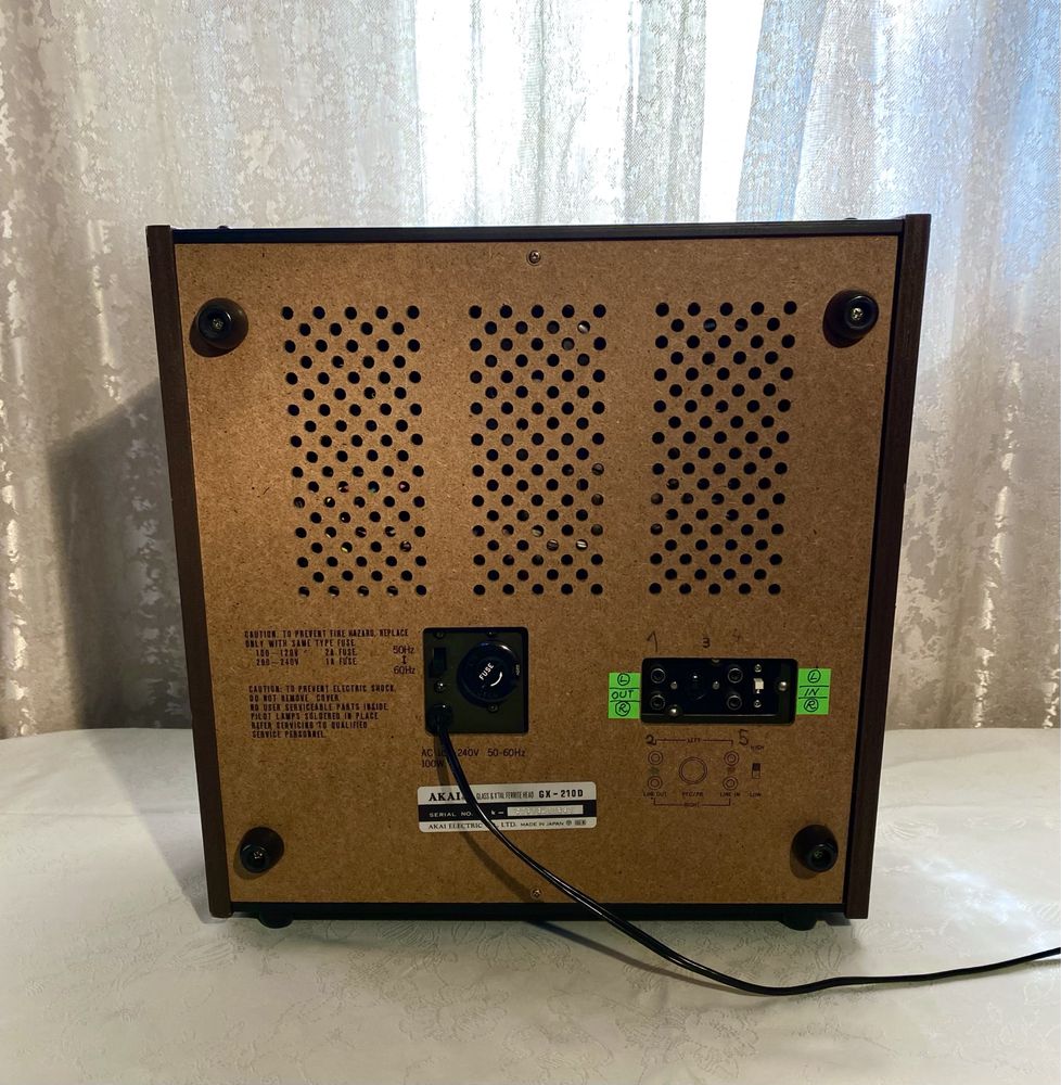 AKAI GX - 210D three- motor / auto reverse