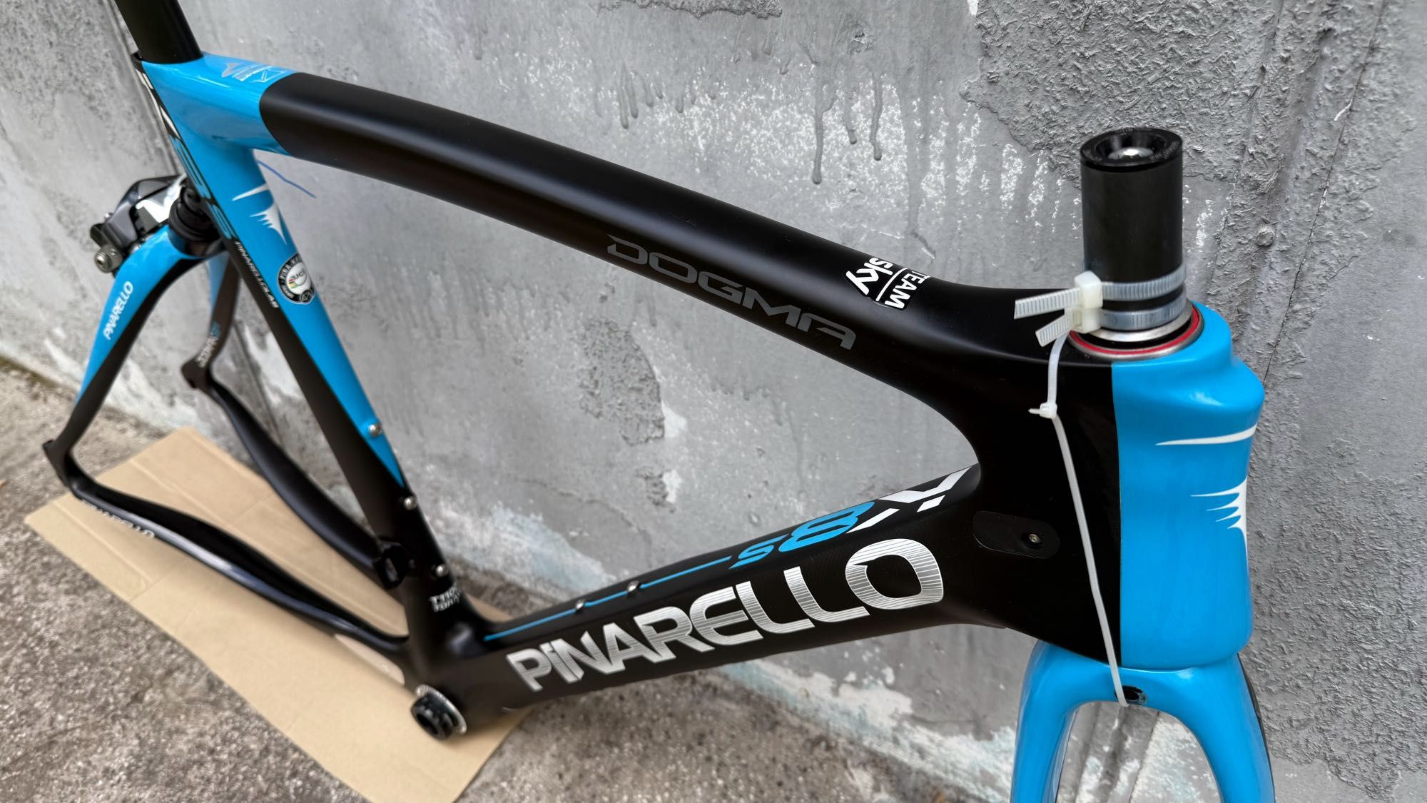 Рамка оригинална PINARELLO DOGMA K8-S TEAM Sky
