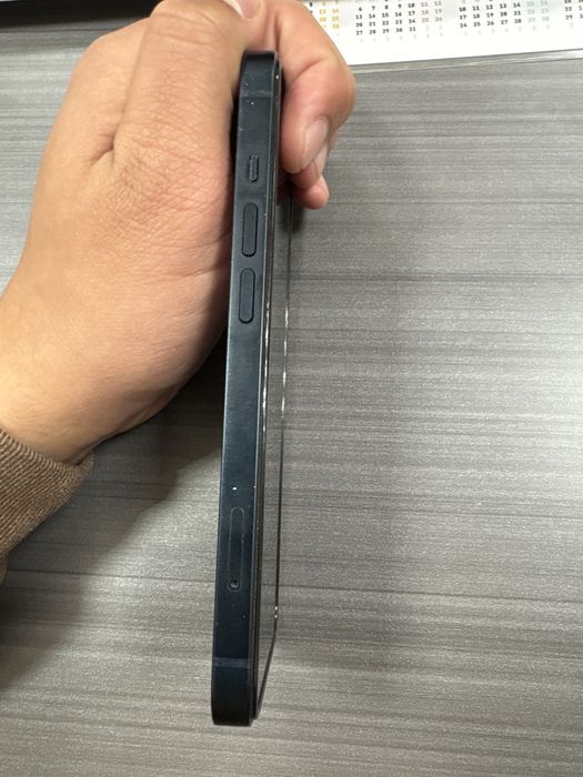 Iphone 13 доки все имеются.