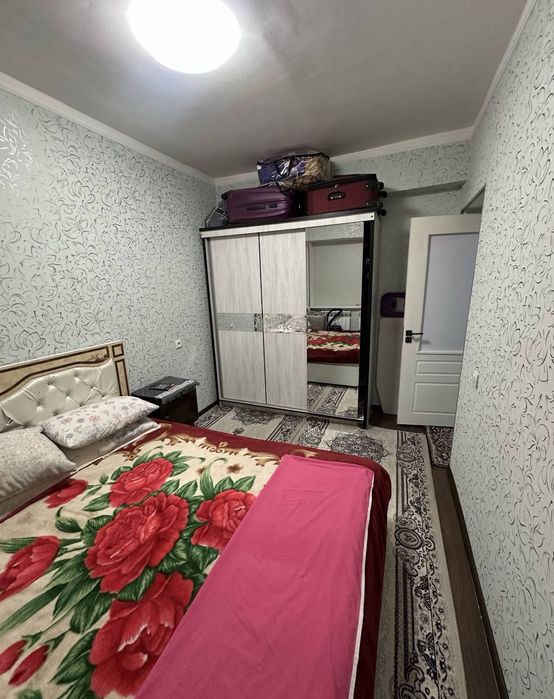 5 А Метрони 2 Бекатига якин 2 хонали квартира сотилади