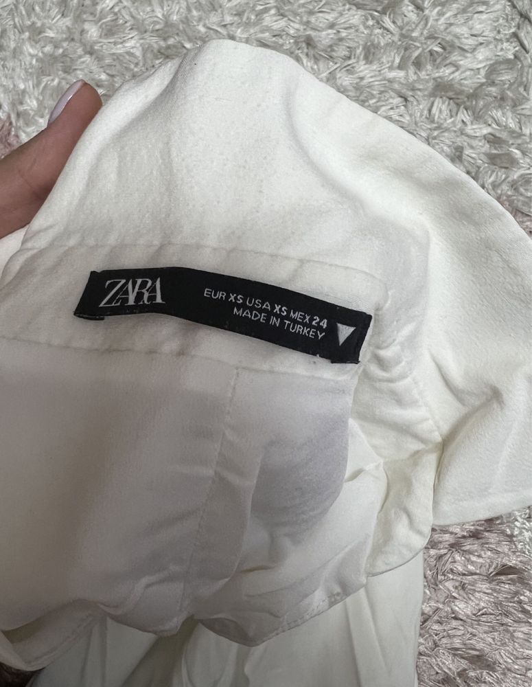 Rochii scurte Zara si Mango