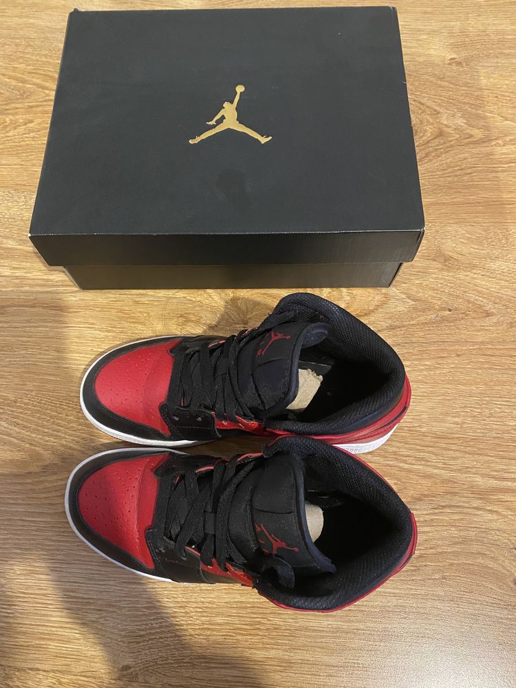 Nike Jordan 1 mid 36 размер