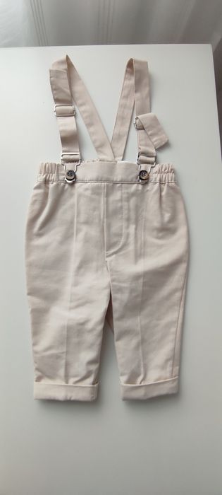 Vând costumașe pentru botez, băieței