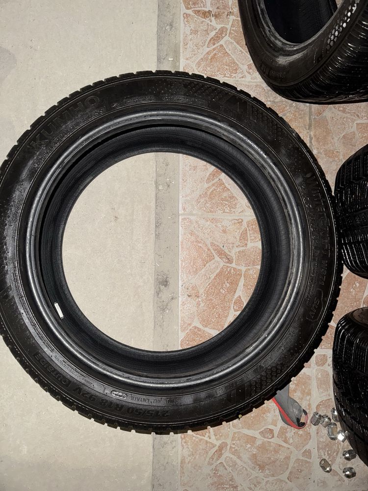 Зимни гуми Kumho wintercraft VS71 SUV 215/50/18