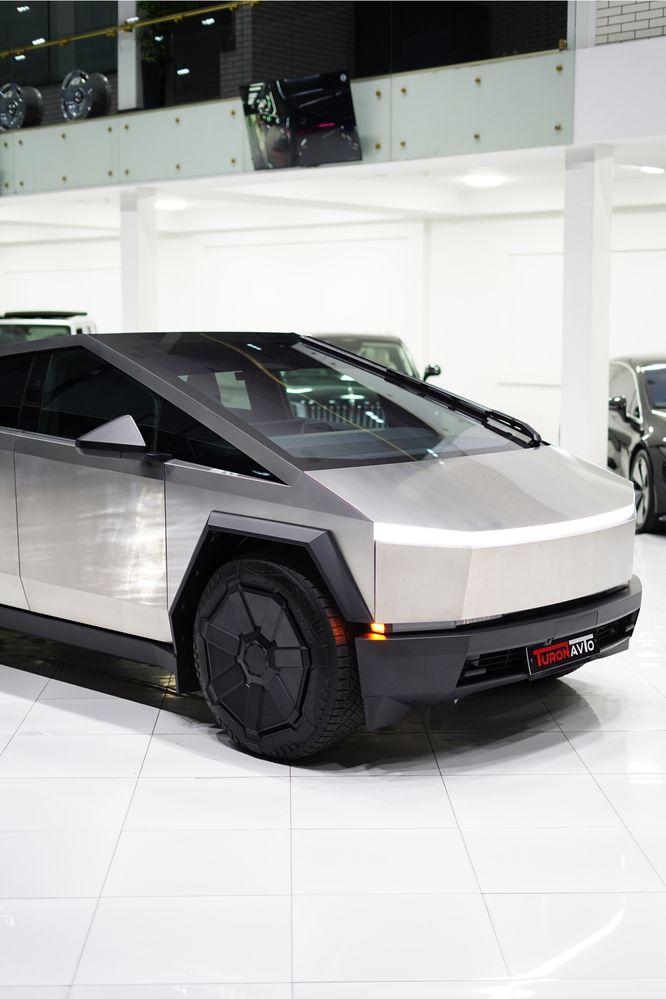 Tesla Cybertruck Foundation
