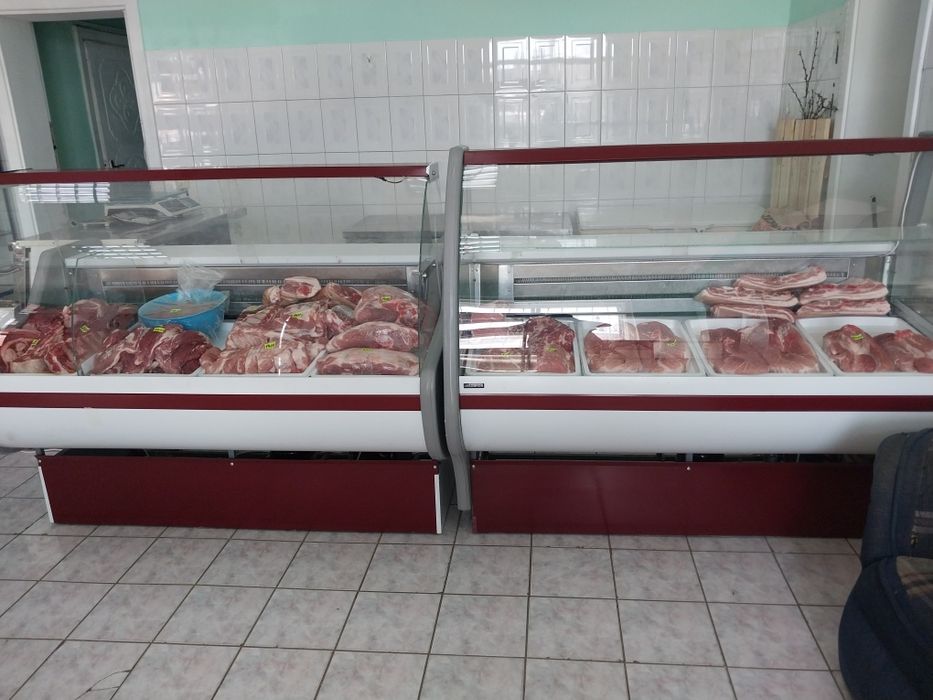 Срочно продам морозильные ветрины.