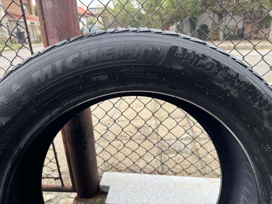 Продавам 4 бр. Michelin Alpin 5 235/55r19