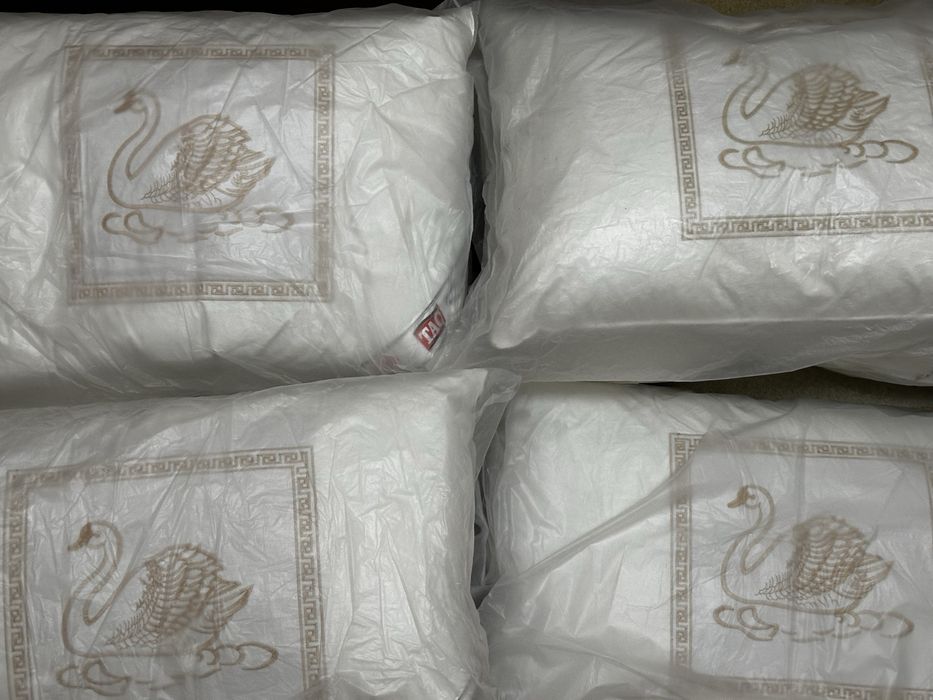 Подушки перьевые новые