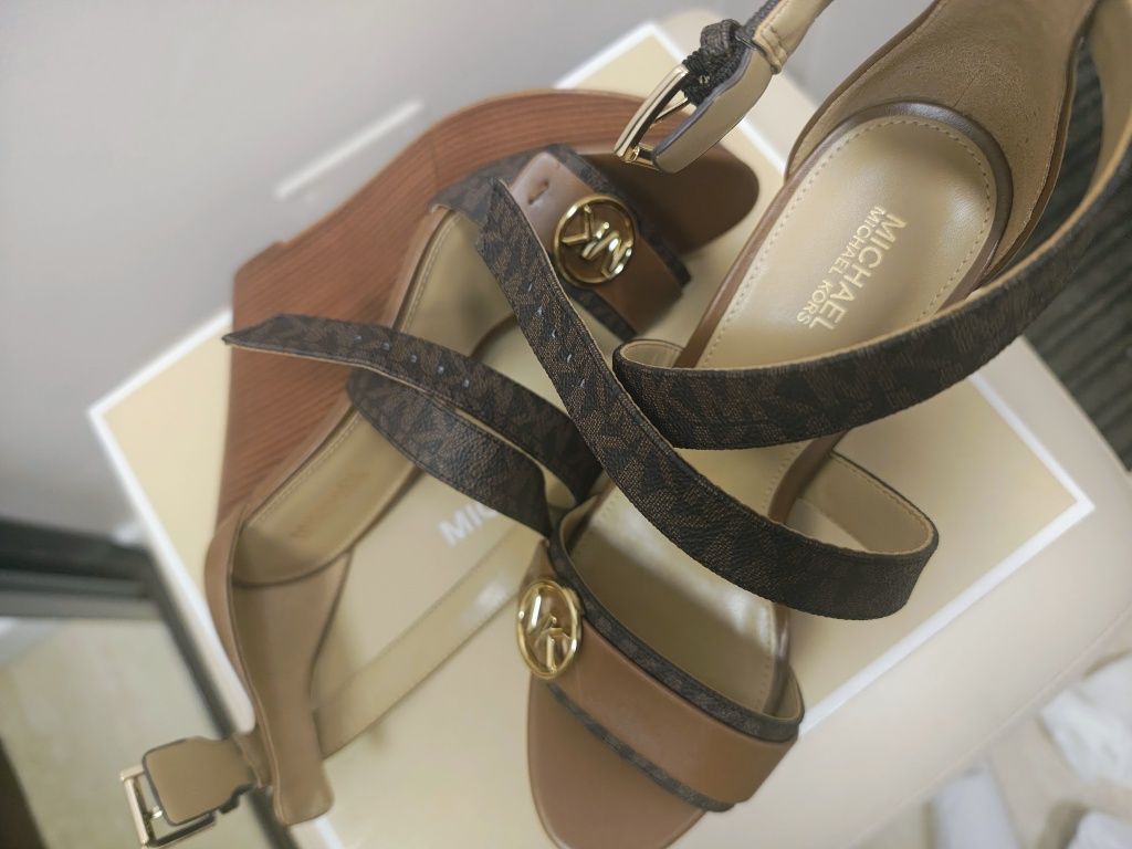 Sandale Michael Kors, culoarea Carmen Wedge,
