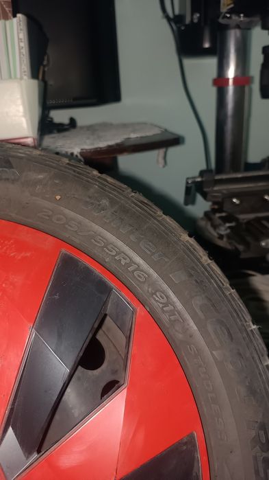 Vând geanta de tabla cu cauciuc de iarna