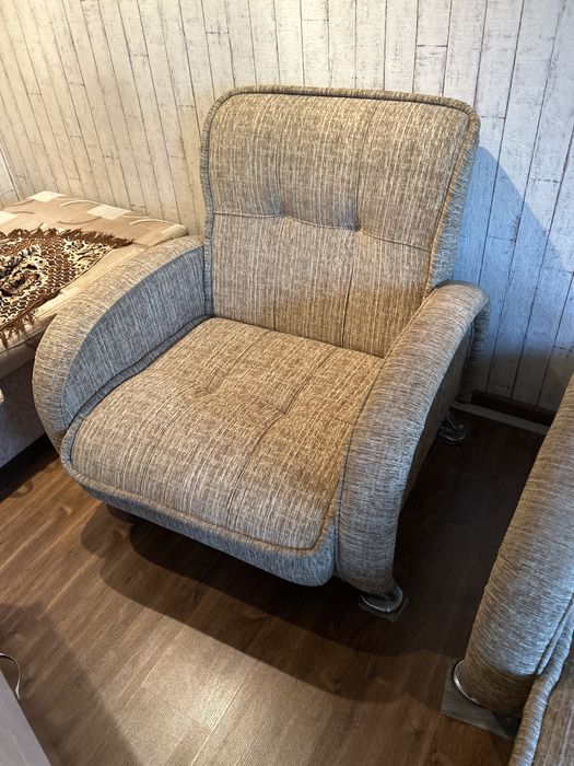 Кресла и диван. Самовывоз