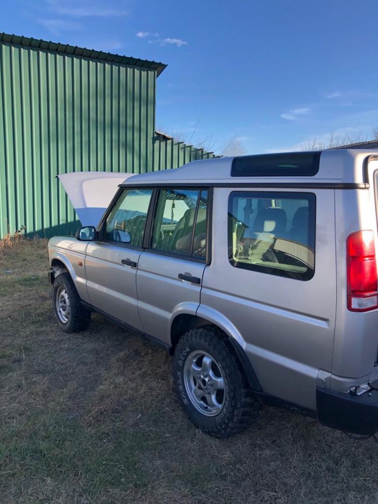 Dezmembrez Land Rover Discovery 2. Td5