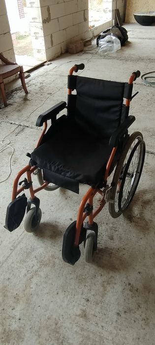 Коляска инвалидная