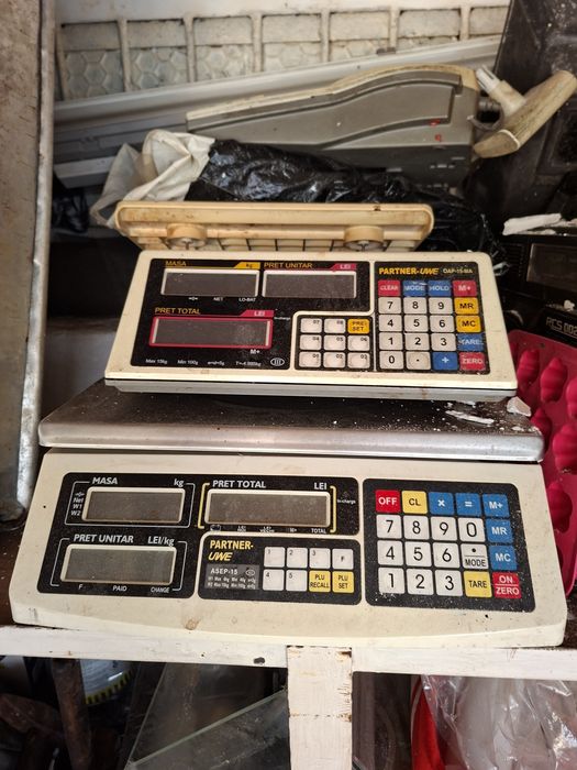 Vand 2 bucati de cantare