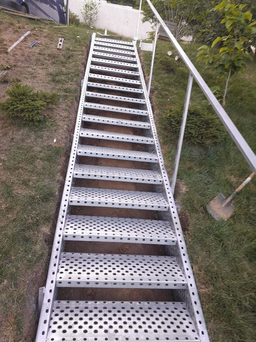 Scara metalica zincata  facem și montaj