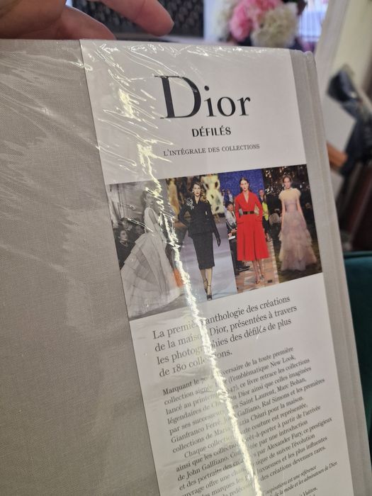 Книга каталог Hermes и Dior