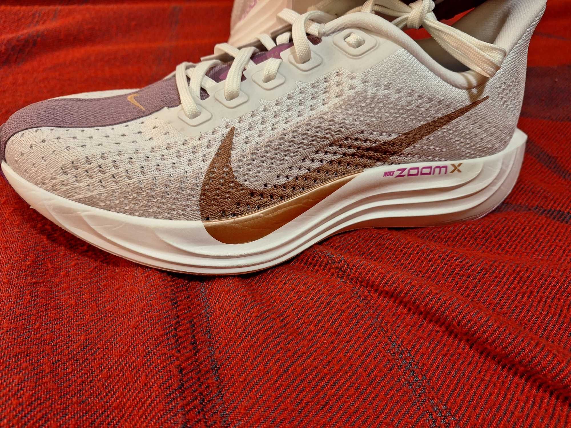 Дамски маратонки Nike Pegasus Plus