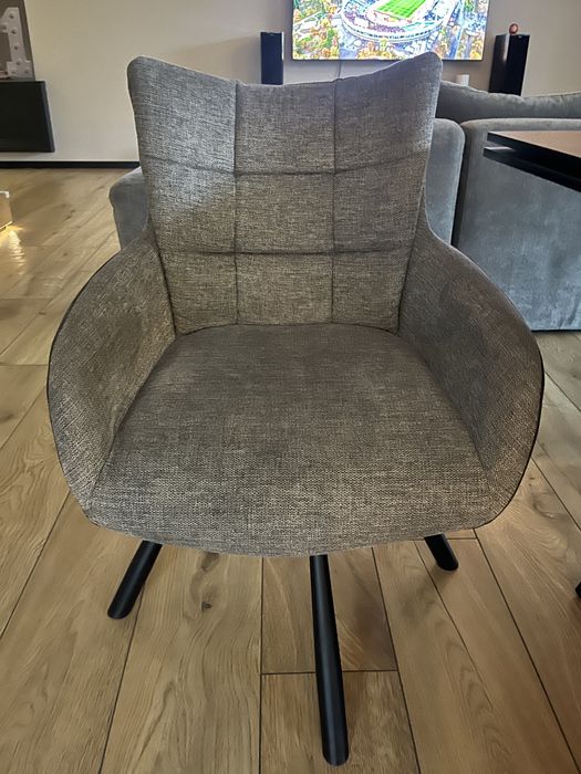 Трапезен въртящ се стол