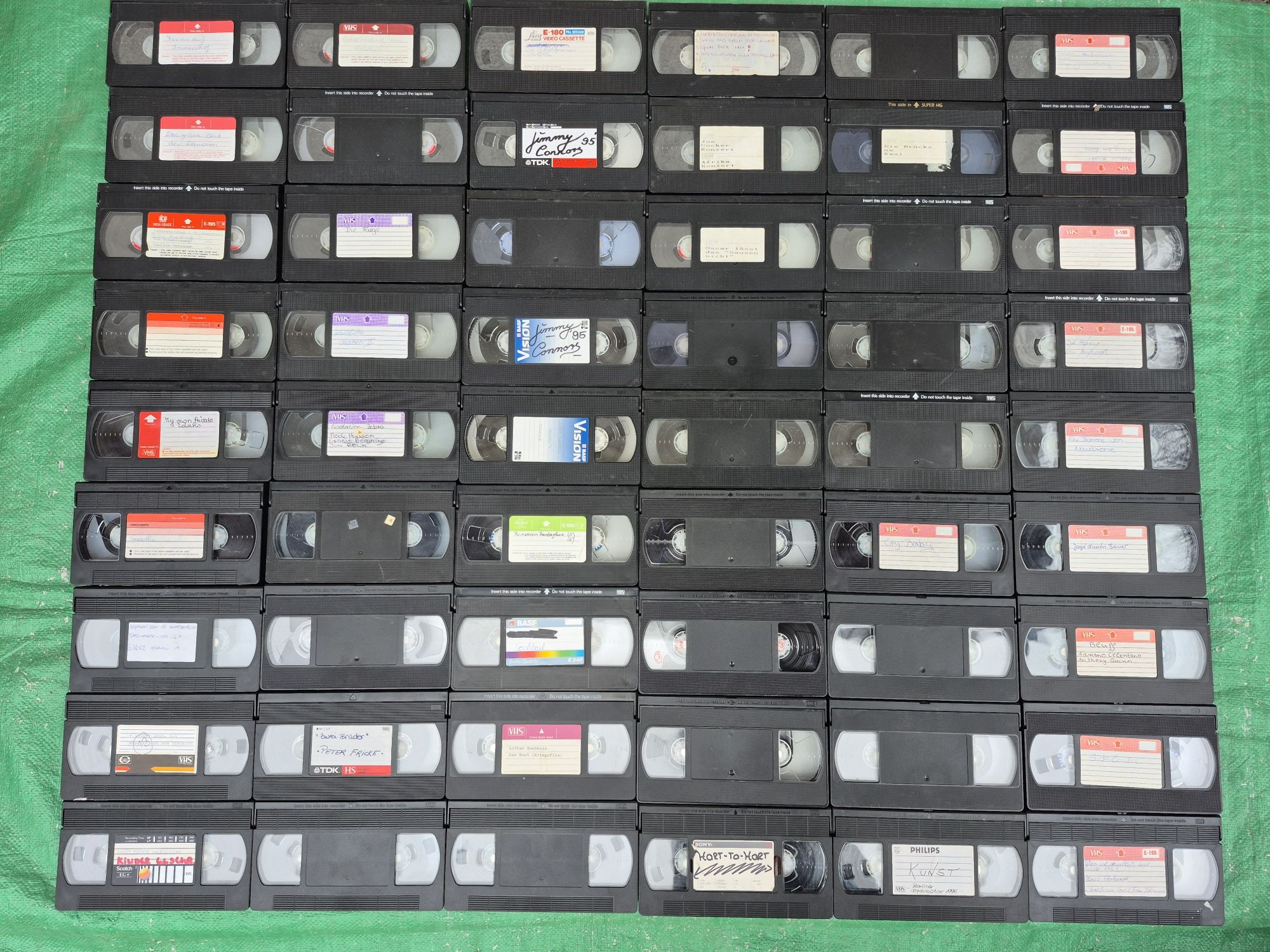 Vând 54 casete video VHS, Sony, Jvc, Tdk, Basf,originale de colectie