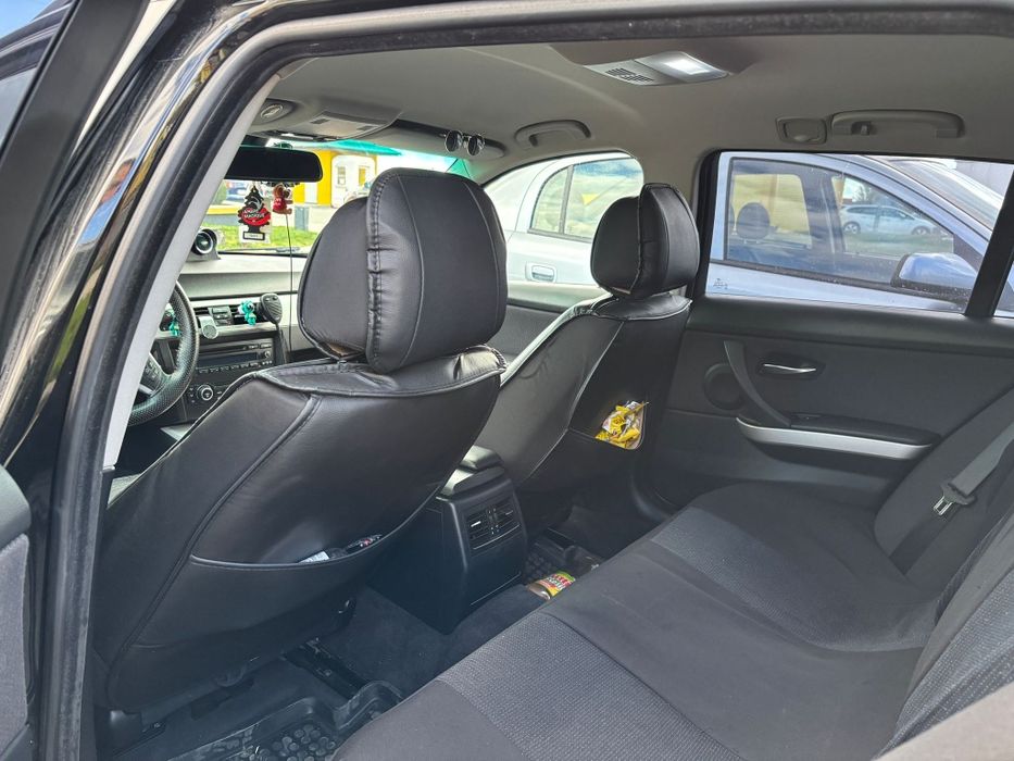 Vand bmw seria 3 318d an 2010 model facelift