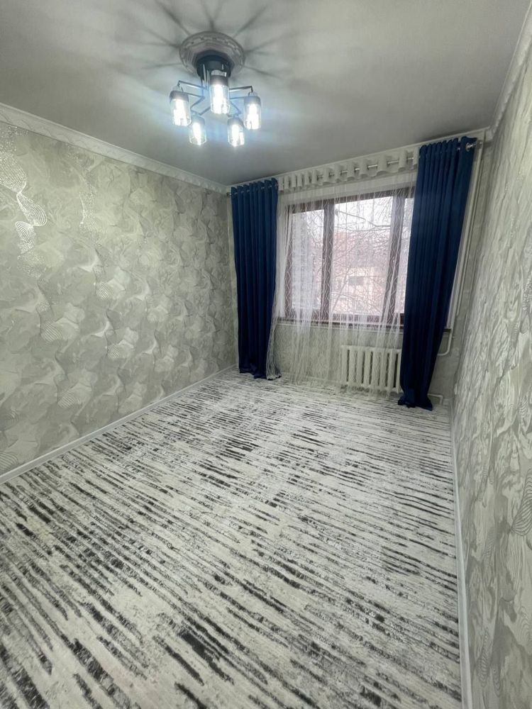 Чиланзар-3 кв 2-3/3/4. 50м2  метро хамза Срочно Продам квартиру